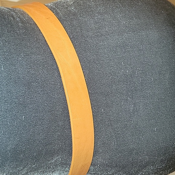 Guess Rhinestone Buckle & Camel Color Belt - Picture 8 of 16